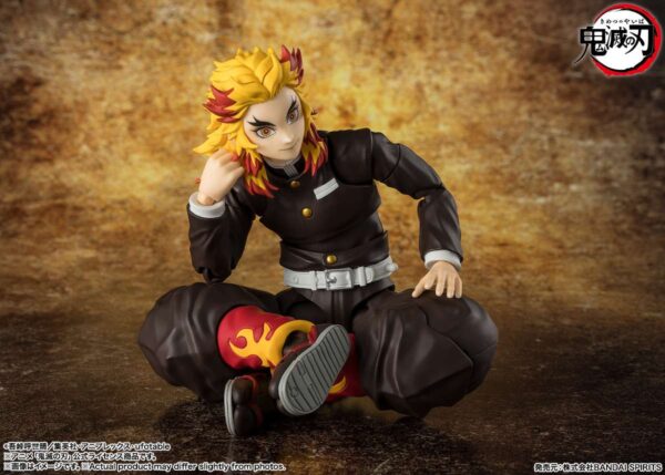 PREORDINE - Demon Slayer S.H. Figuarts Kyojuro Rengoku Action Figure Bandai - immagine 3