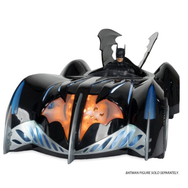 PREORDINE - DC Multiverse Mcfarlane Toys Batman & Robin Batmobile Action Figure - immagine 5