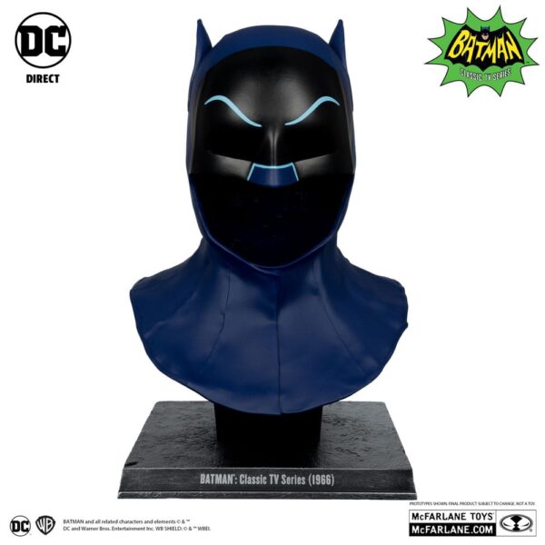 PREORDINE - Mcfarlane Toys DC Direct Batman 1966 TV Show Series Helmet Cowl Cappuccio 1:1 Replica Ufficiale Adam West 62cm